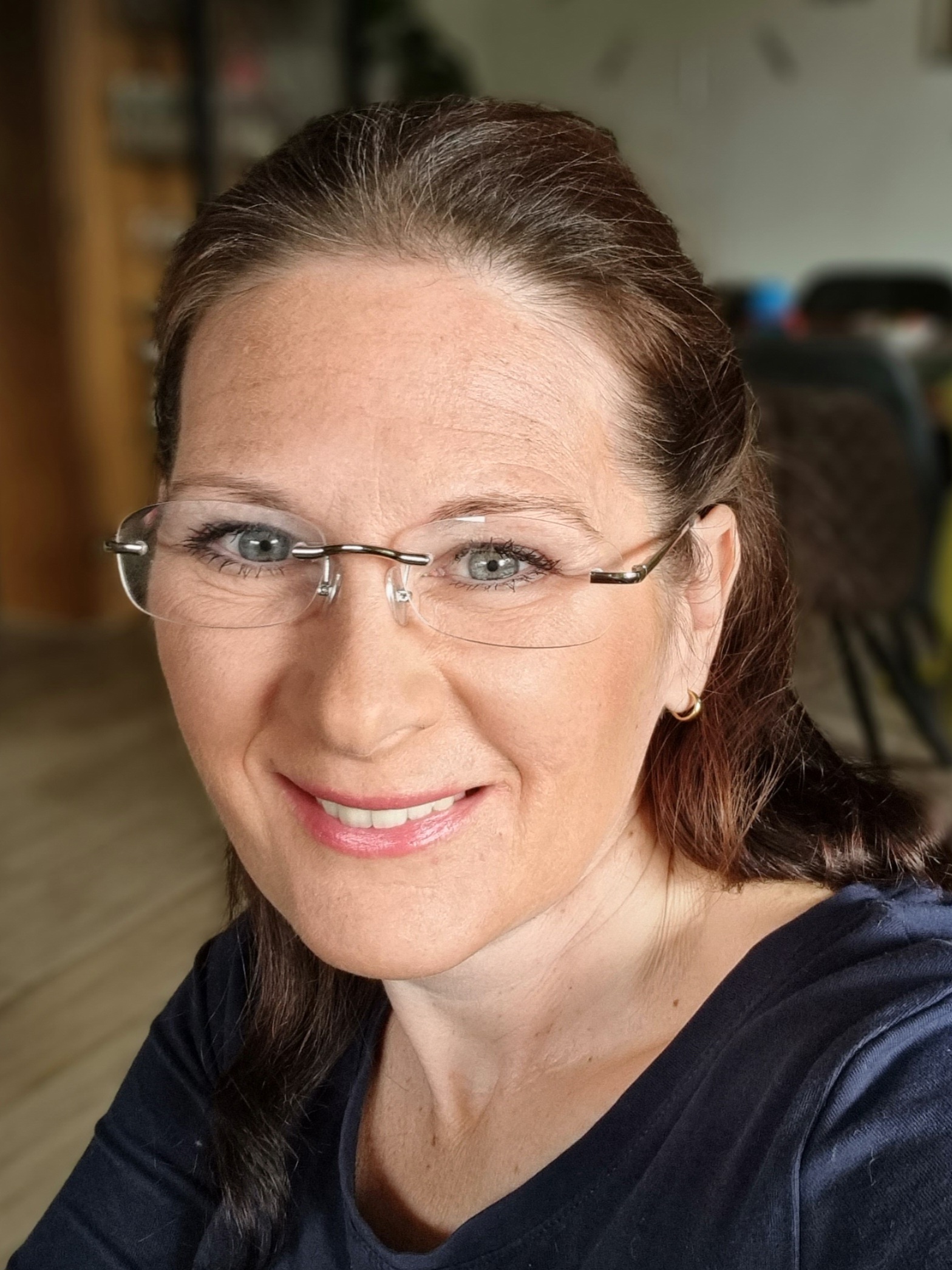 Daniela - Gründerin von CandlesCardsArts